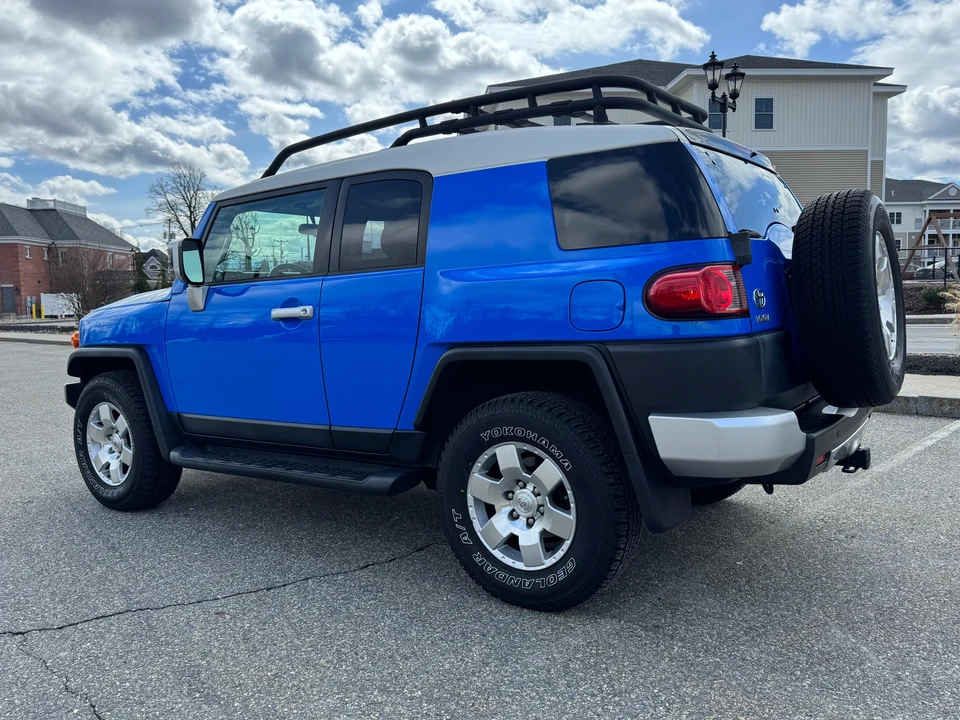 2007 Toyota FJ Cruiser - Image 23 of 31
