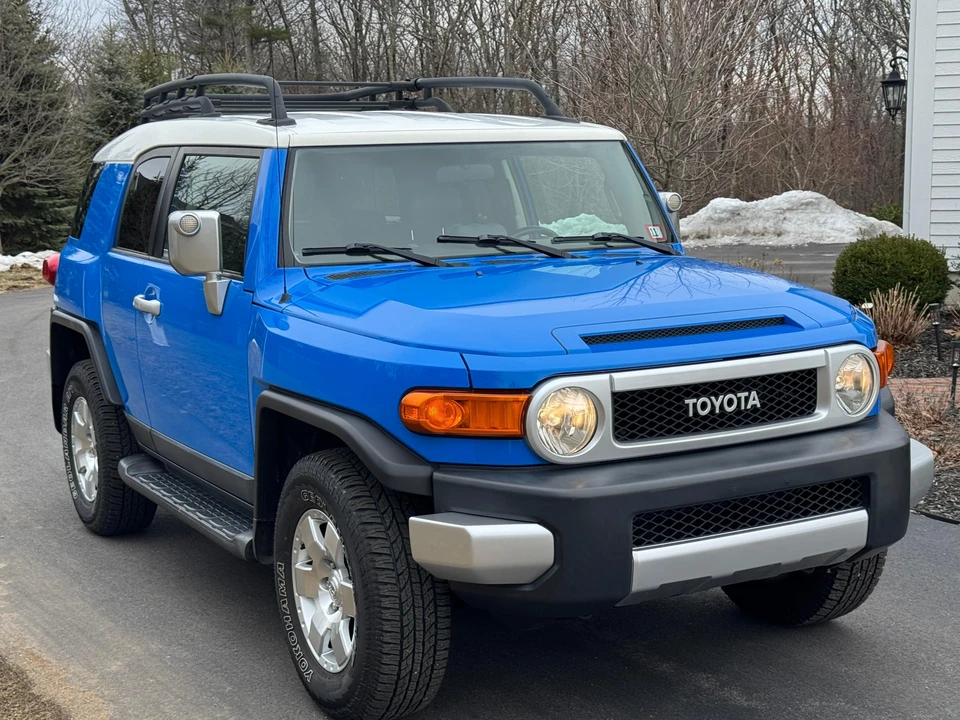 2007 Toyota FJ Cruiser - Image 15 of 31