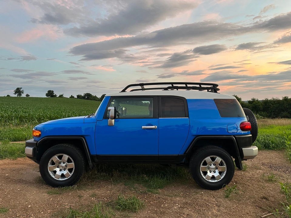 2007 Toyota FJ Cruiser - Image 13 of 31
