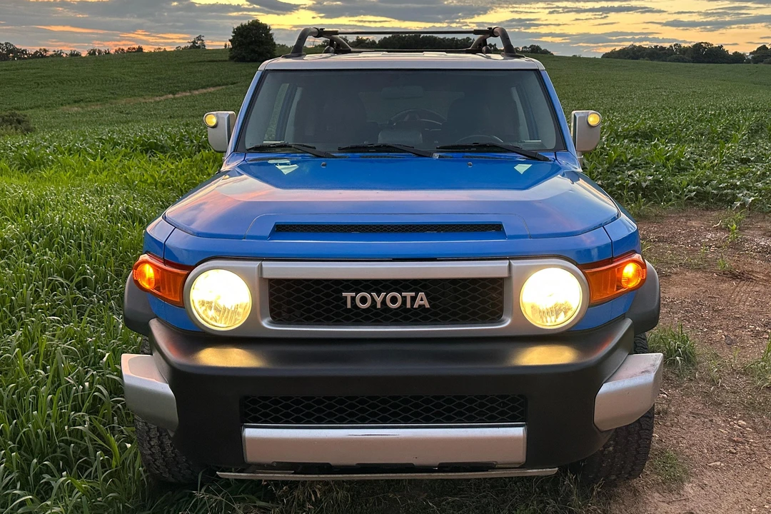 2007 Toyota FJ Cruiser - Image 2 of 31