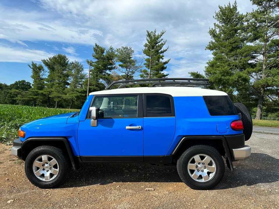 2007 Toyota FJ Cruiser - Image 14 of 31