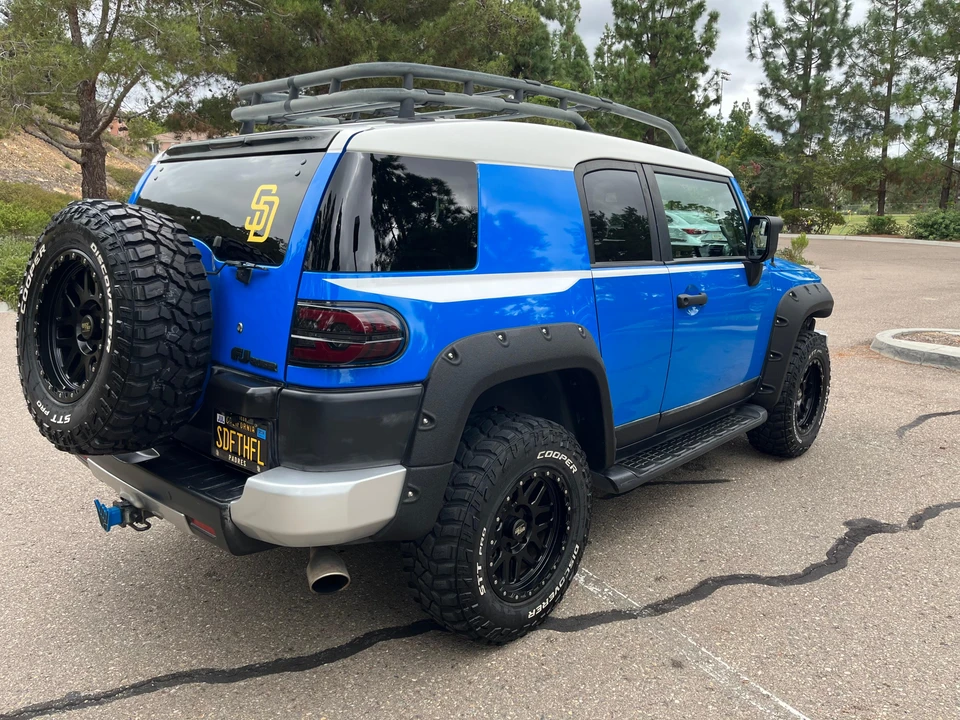 2007 Toyota FJ Cruiser - Image 17 of 31