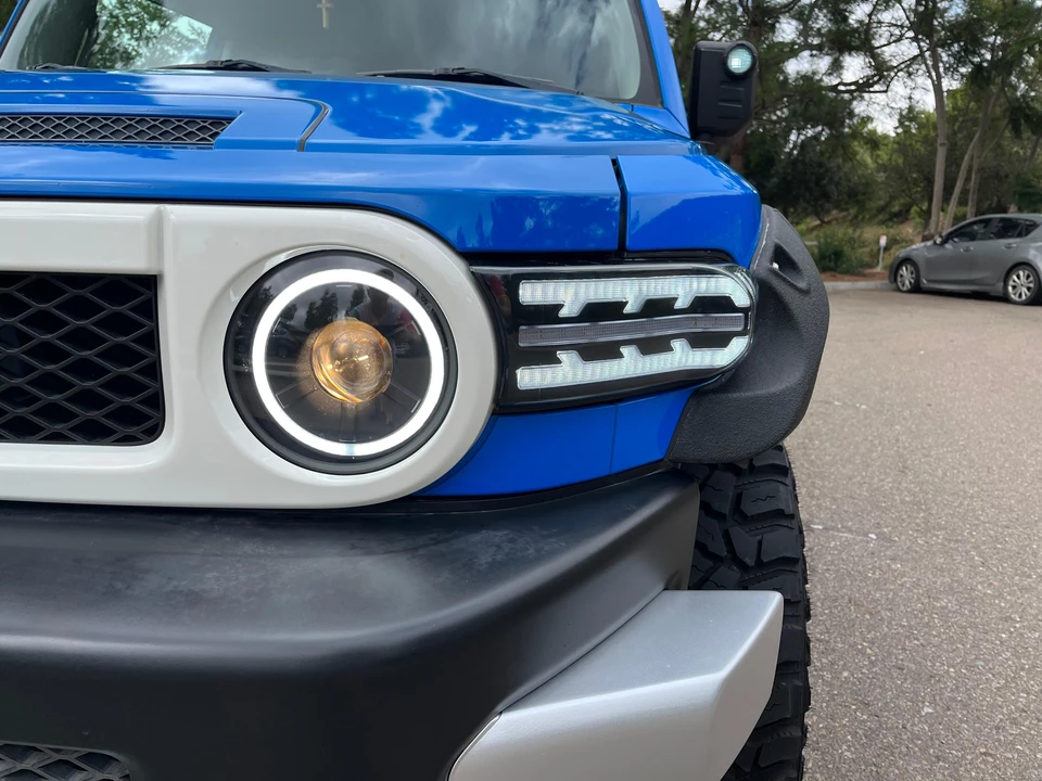 2007 Toyota FJ Cruiser - Image 28 of 31