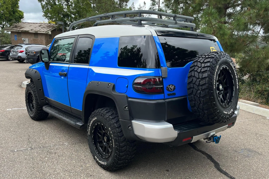 2007 Toyota FJ Cruiser - Image 13 of 31