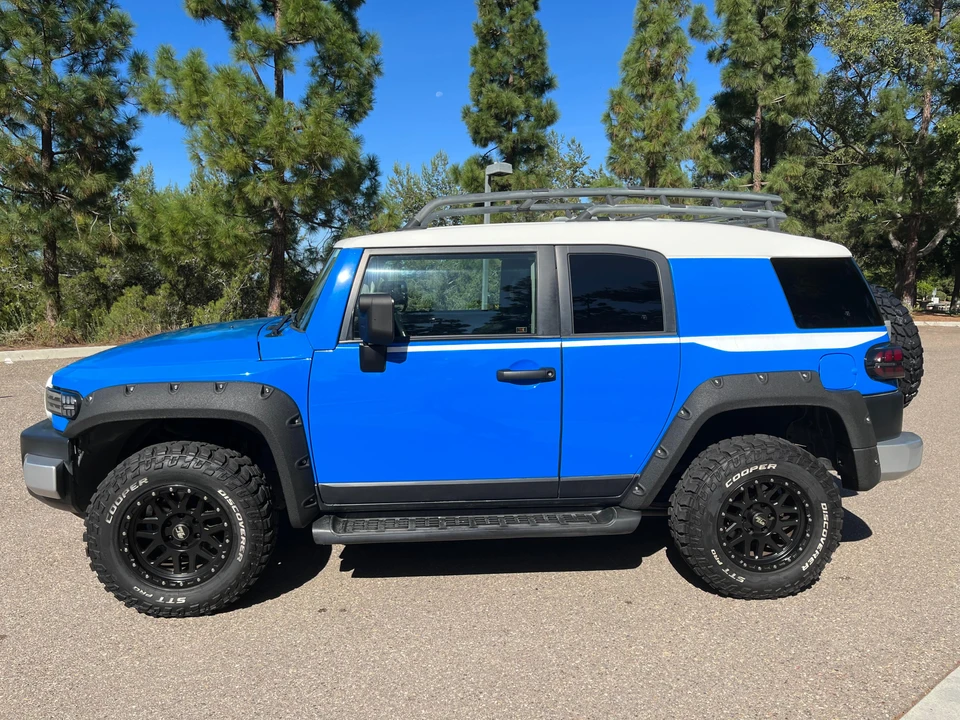 2007 Toyota FJ Cruiser - Image 11 of 31