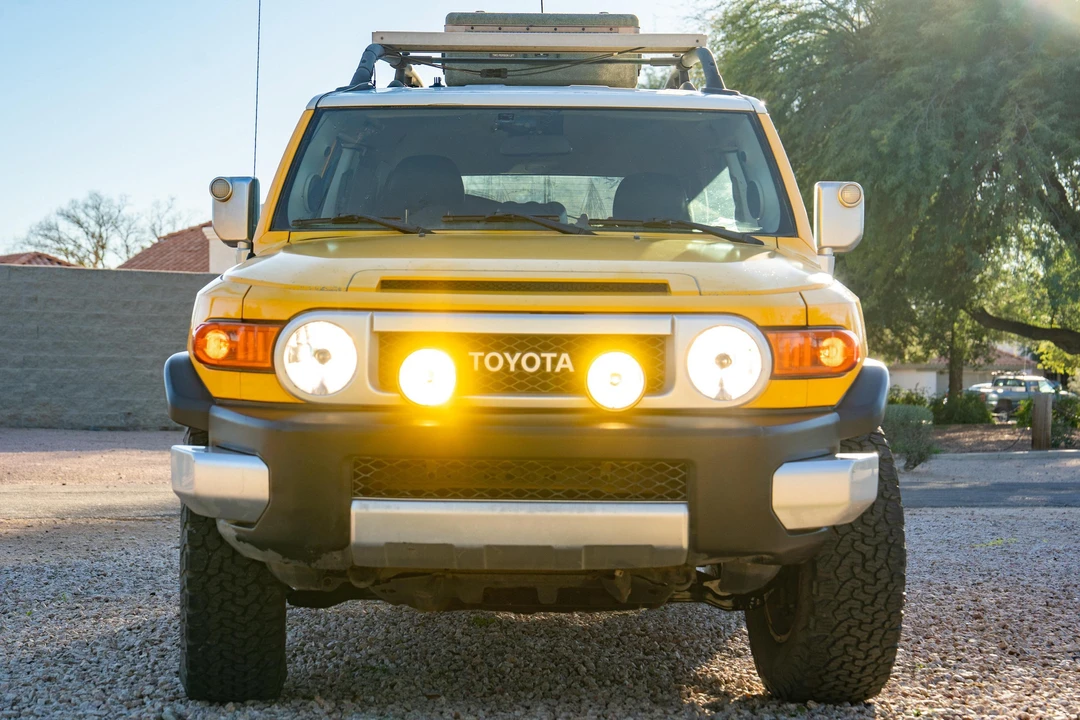2007 Toyota FJ Cruiser - Image 2 of 31