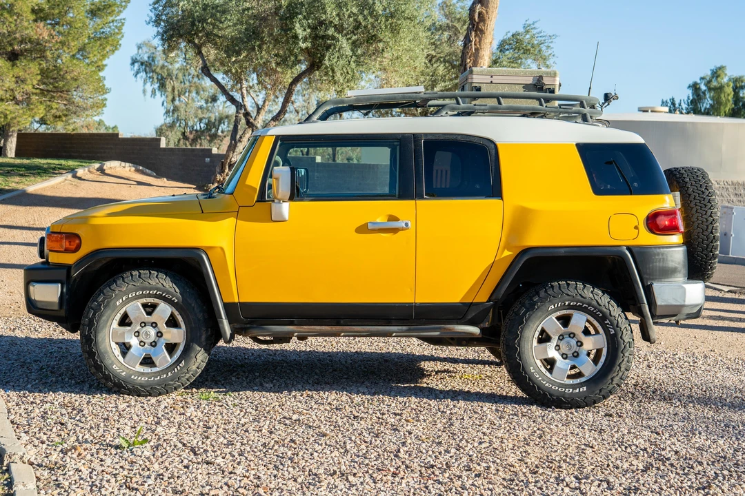 2007 Toyota FJ Cruiser - Image 3 of 31