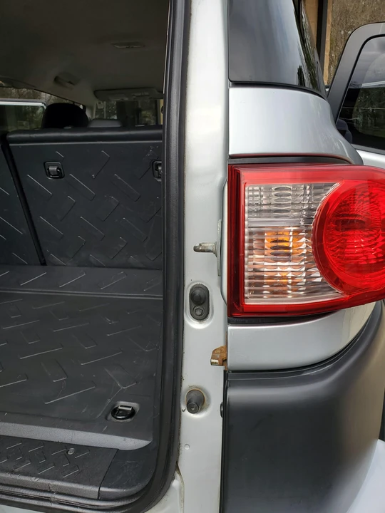 2007 Toyota FJ Cruiser - Image 24 of 31