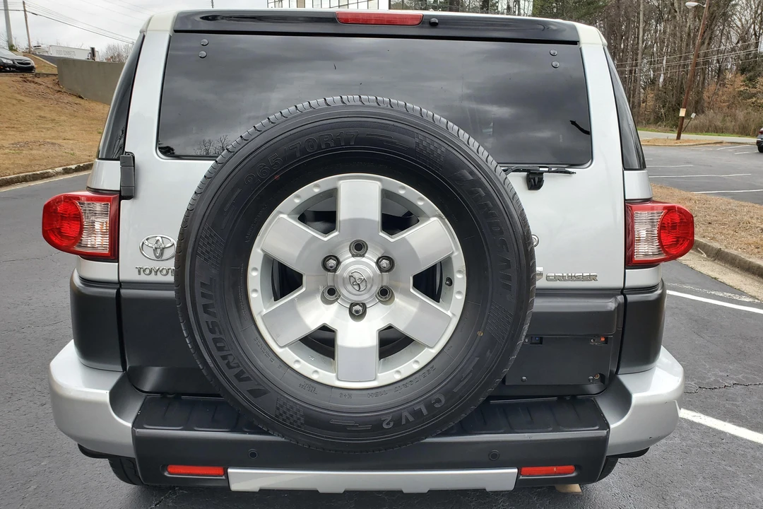 2007 Toyota FJ Cruiser - Image 5 of 31