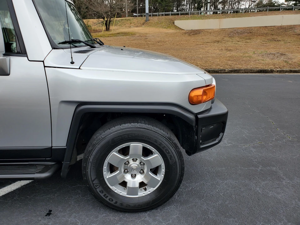 2007 Toyota FJ Cruiser - Image 28 of 31