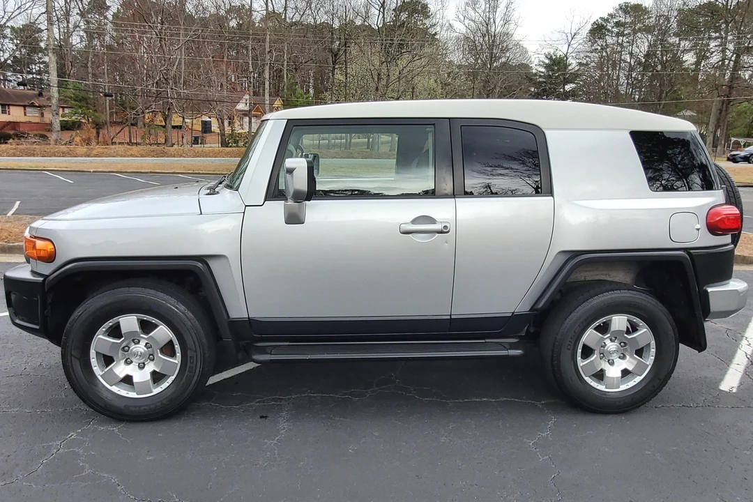 2007 Toyota FJ Cruiser - Image 3 of 31