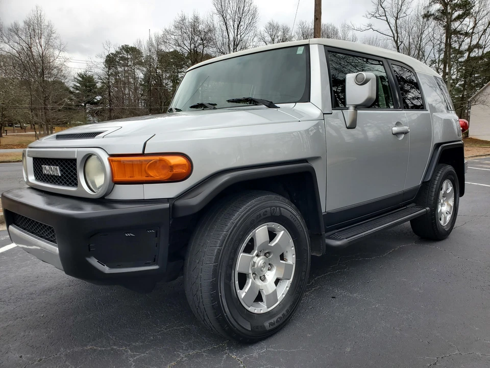 2007 Toyota FJ Cruiser - Image 7 of 31