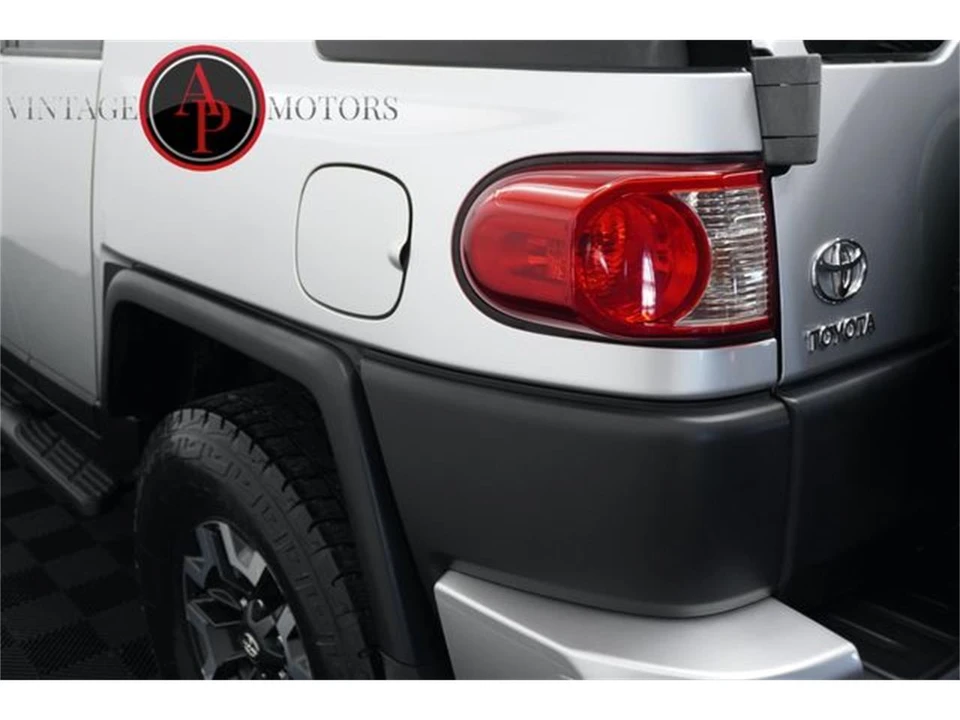 2007 Toyota FJ Cruiser - Image 21 of 31