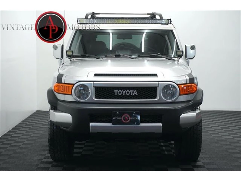 2007 Toyota FJ Cruiser - Image 18 of 31