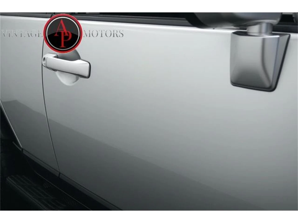 2007 Toyota FJ Cruiser - Image 16 of 31