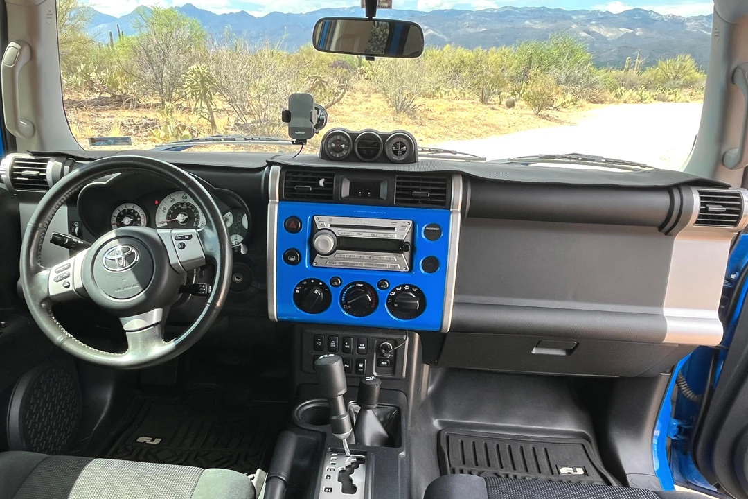 2007 Toyota FJ Cruiser - Image 26 of 31
