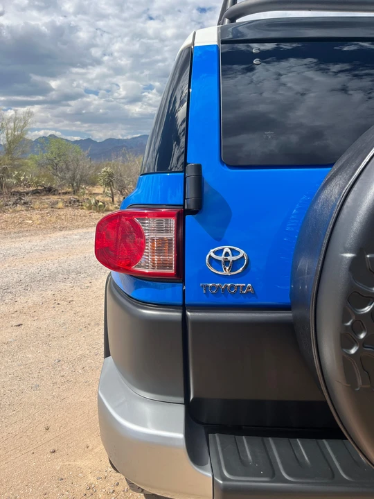 2007 Toyota FJ Cruiser - Image 15 of 31