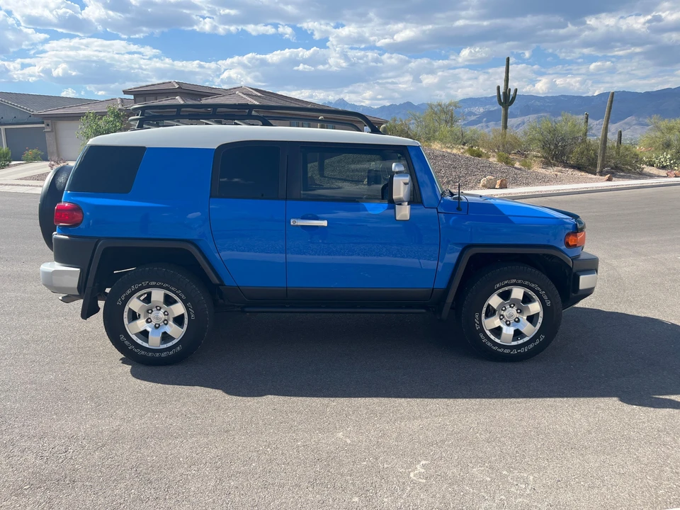 2007 Toyota FJ Cruiser - Image 6 of 31
