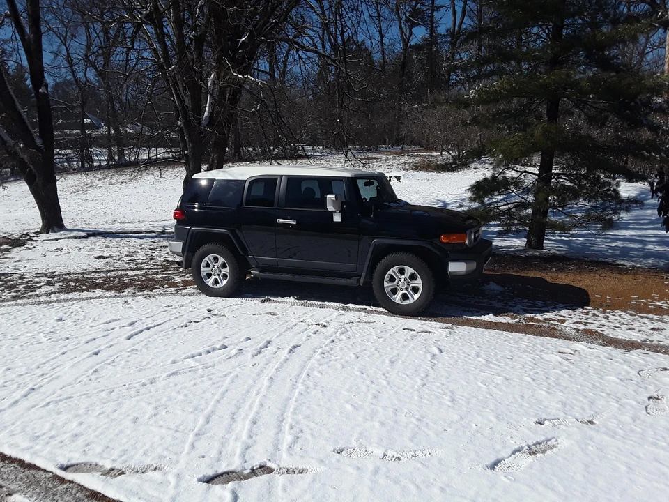 2007 Toyota FJ Cruiser - Image 9 of 10