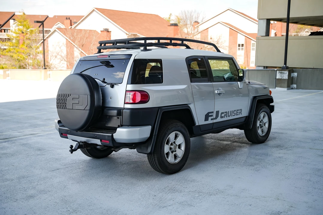 2007 Toyota FJ Cruiser - Image 7 of 31