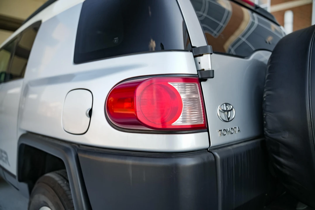 2007 Toyota FJ Cruiser - Image 18 of 31