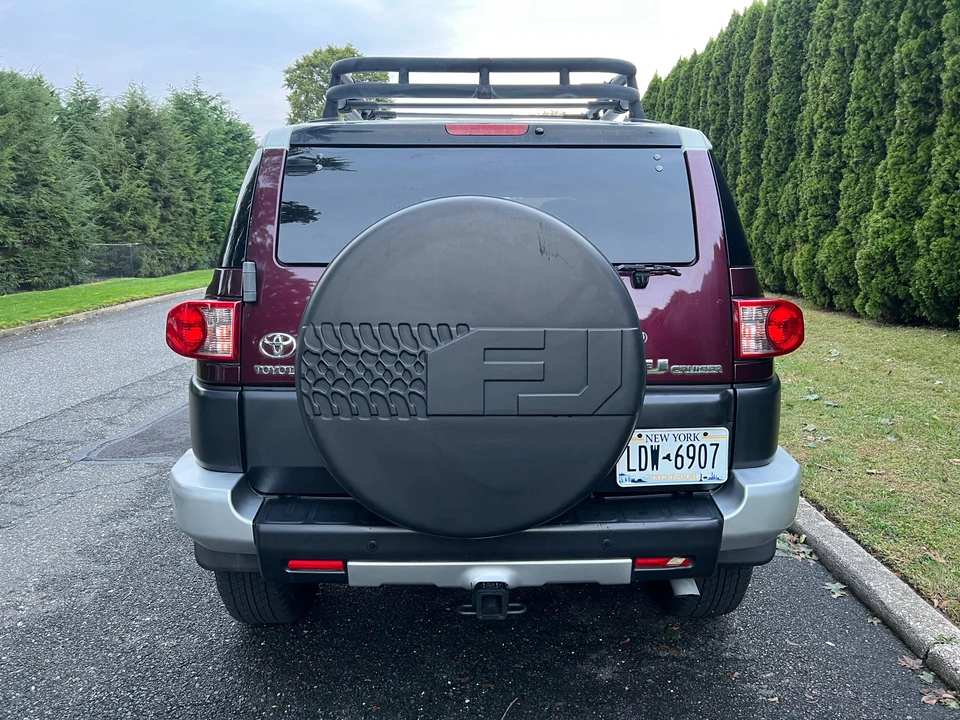 2007 Toyota FJ Cruiser - Image 18 of 31