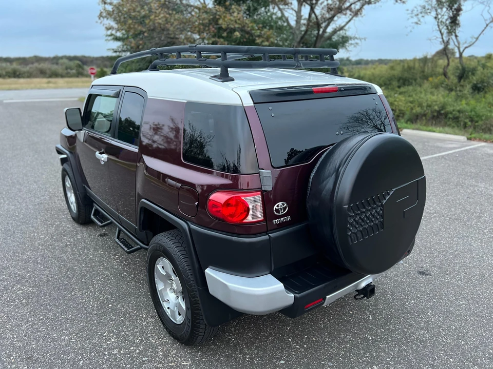 2007 Toyota FJ Cruiser - Image 14 of 31
