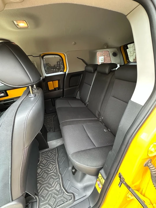 2007 Toyota FJ Cruiser - Image 14 of 20