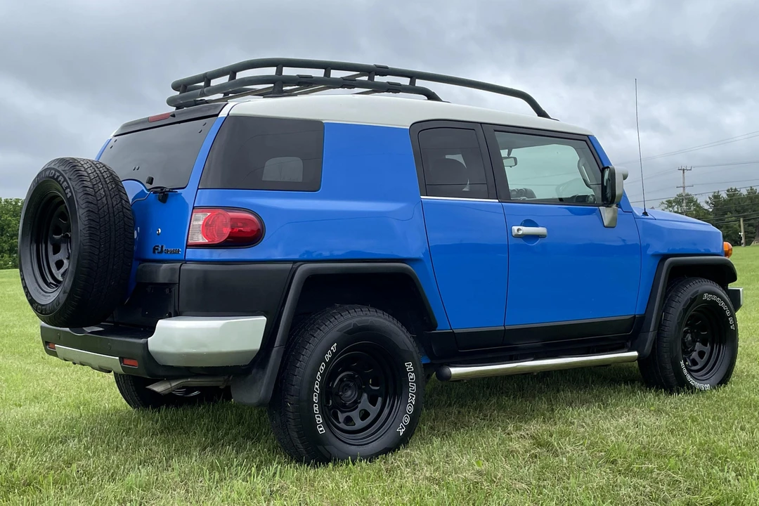 2007 Toyota FJ Cruiser - Image 4 of 31