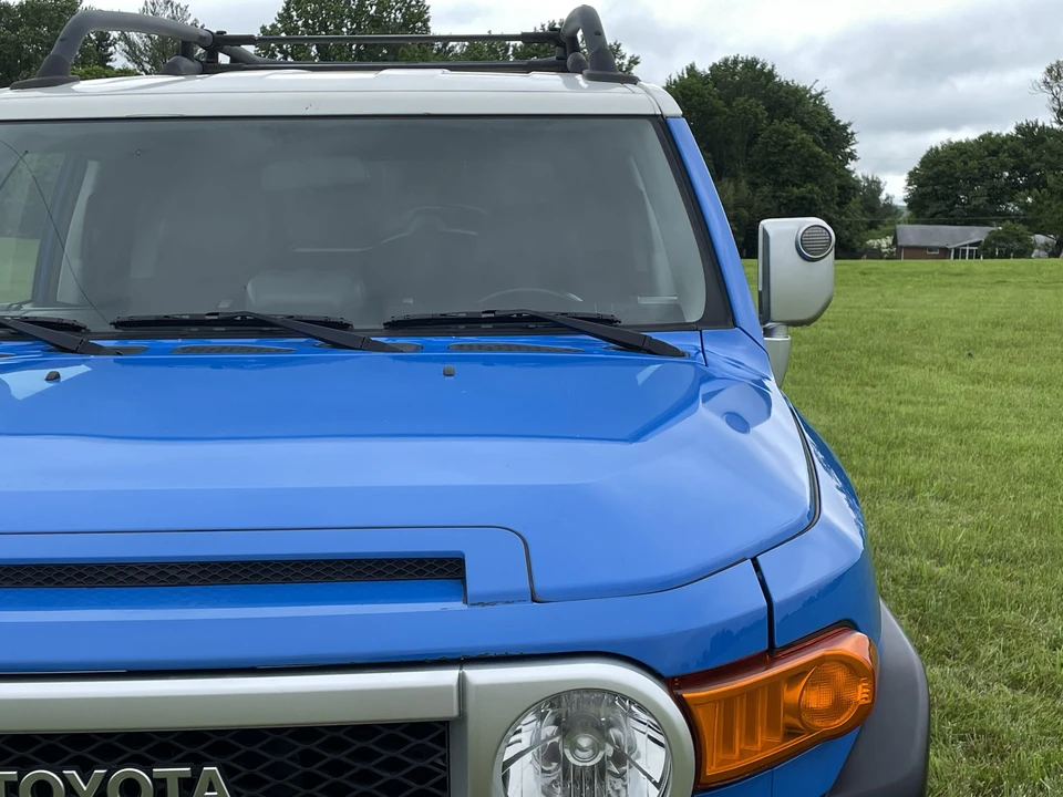 2007 Toyota FJ Cruiser - Image 29 of 31