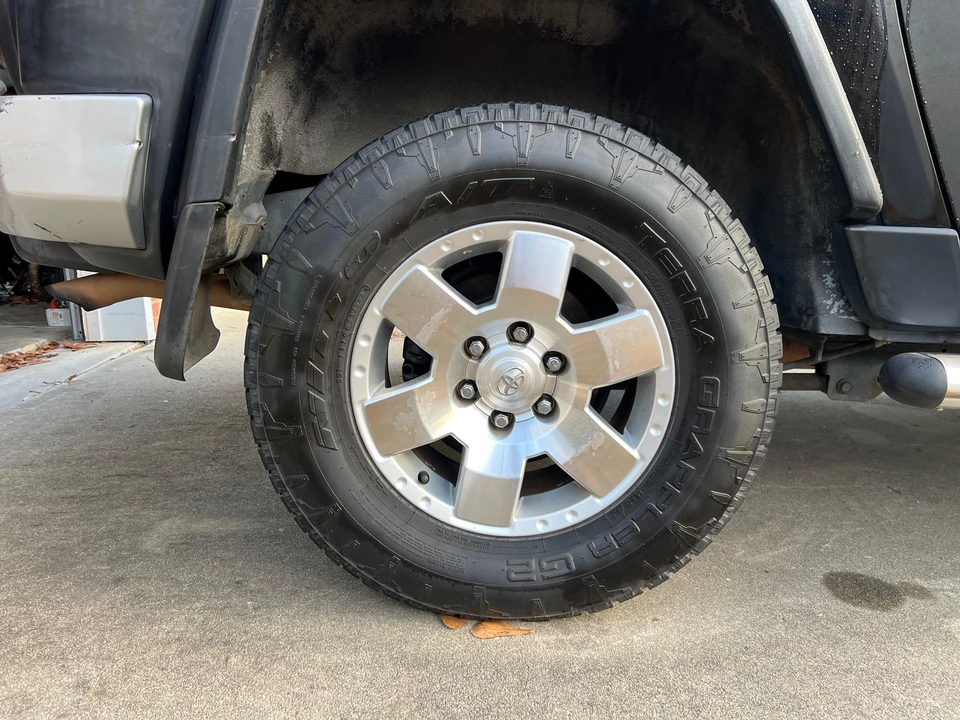 2007 Toyota FJ Cruiser - Image 19 of 31