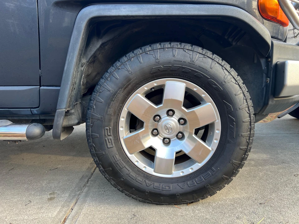 2007 Toyota FJ Cruiser - Image 20 of 31