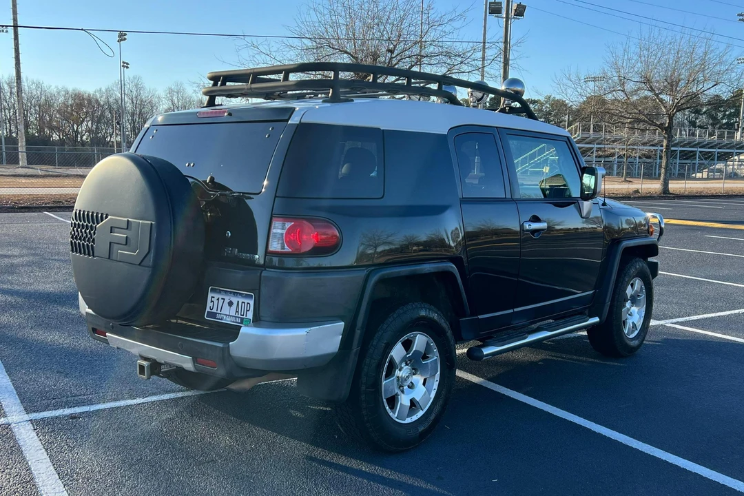2007 Toyota FJ Cruiser - Image 13 of 31