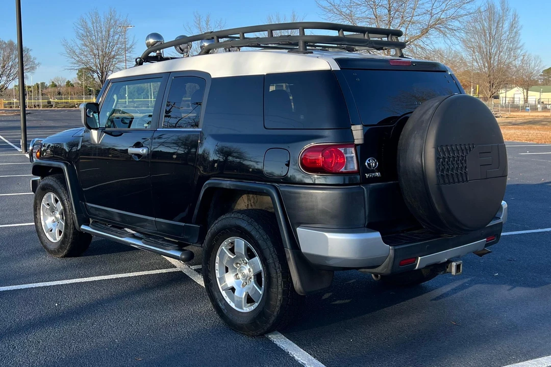 2007 Toyota FJ Cruiser - Image 4 of 31