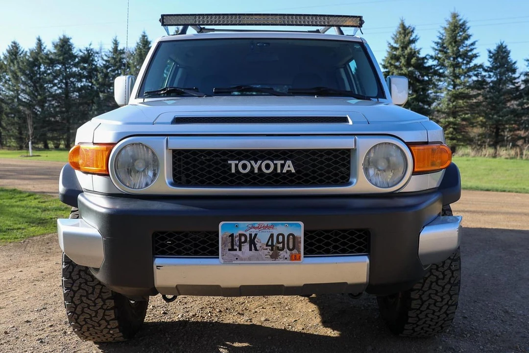 2007 Toyota FJ Cruiser - Image 2 of 31