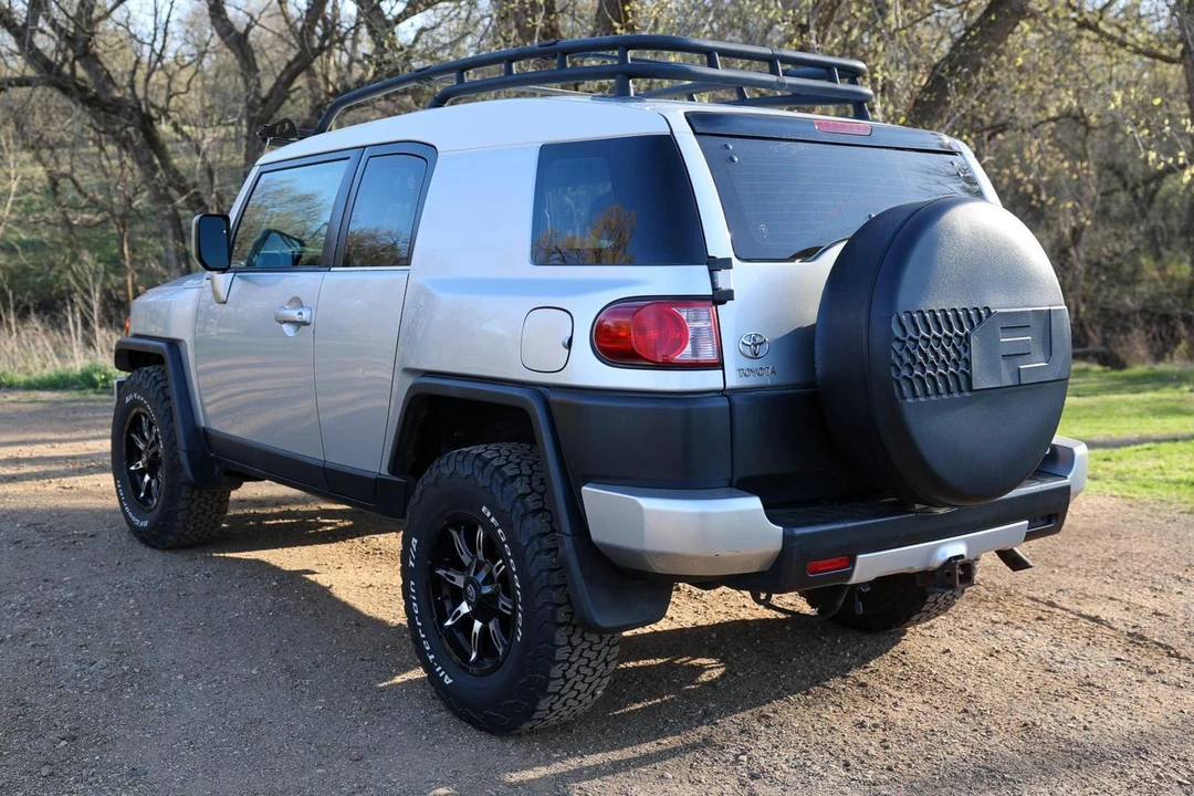 2007 Toyota FJ Cruiser - Image 4 of 31