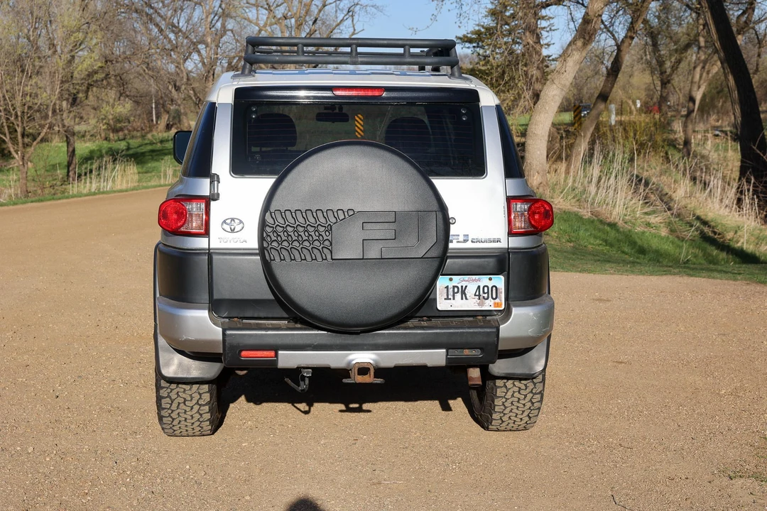 2007 Toyota FJ Cruiser - Image 10 of 31