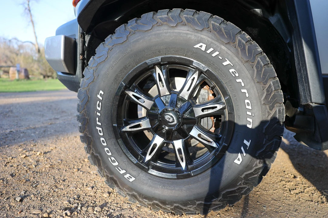 2007 Toyota FJ Cruiser - Image 27 of 31