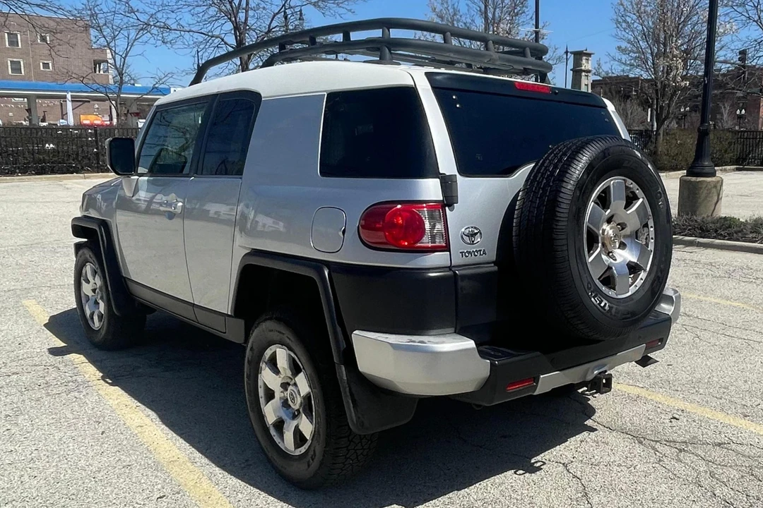 2007 Toyota FJ Cruiser - Image 4 of 31