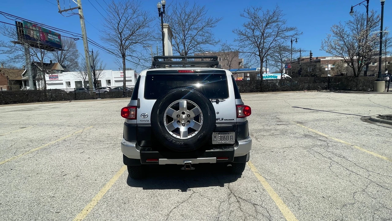 2007 Toyota FJ Cruiser - Image 14 of 31
