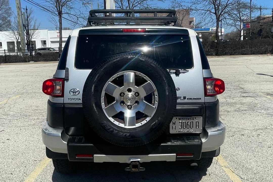 2007 Toyota FJ Cruiser - Image 5 of 31