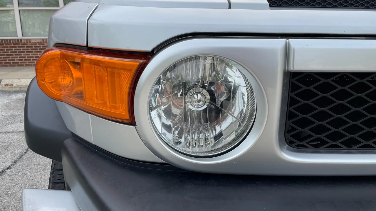 2007 Toyota FJ Cruiser - Image 30 of 31