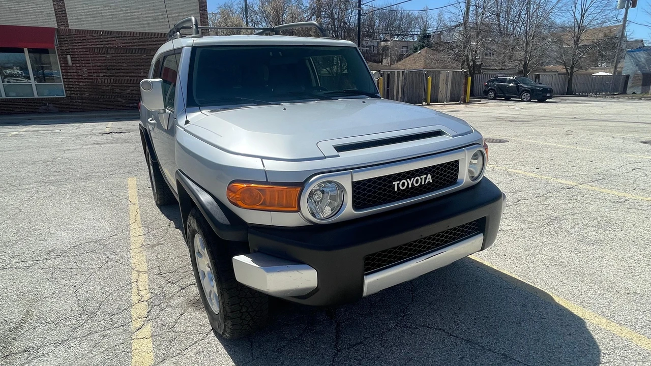 2007 Toyota FJ Cruiser - Image 27 of 31