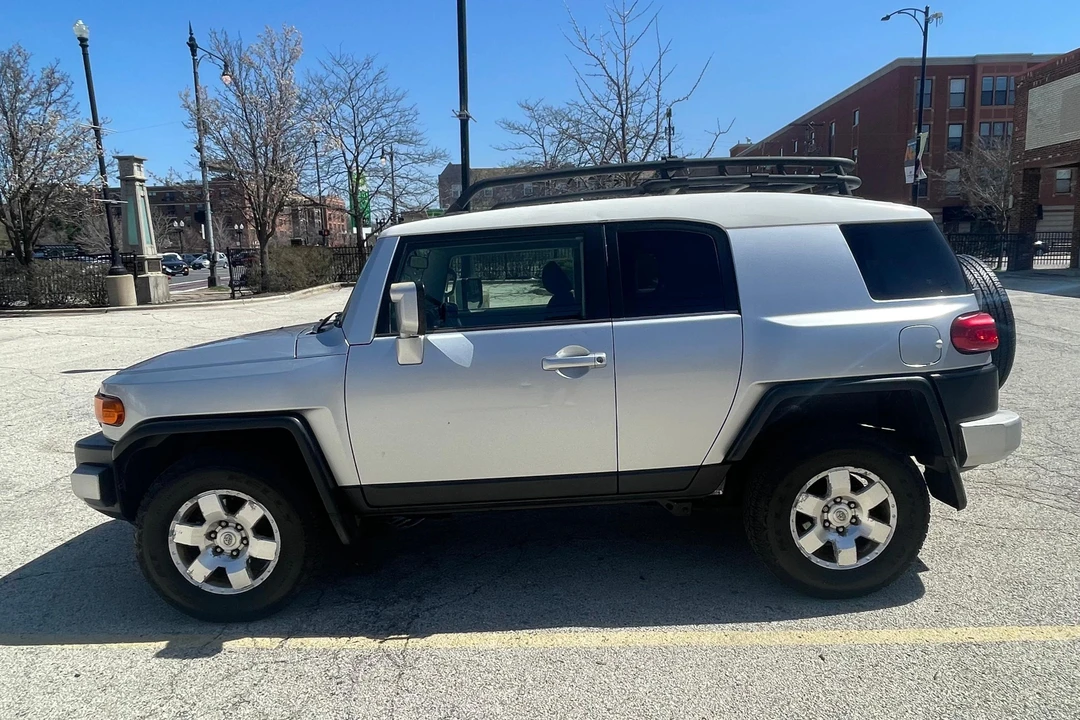 2007 Toyota FJ Cruiser - Image 11 of 31