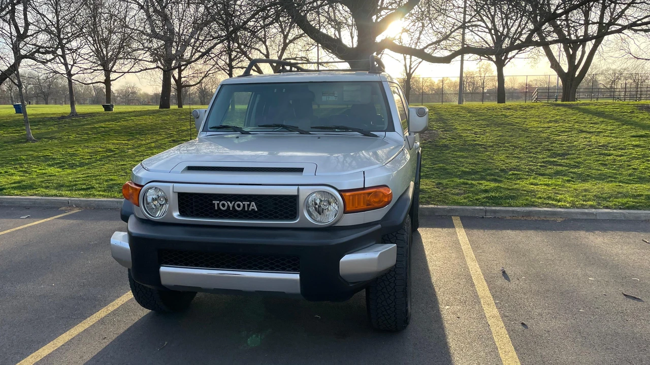 2007 Toyota FJ Cruiser - Image 9 of 31