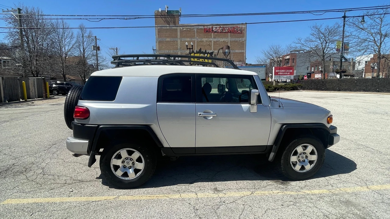 2007 Toyota FJ Cruiser - Image 20 of 31