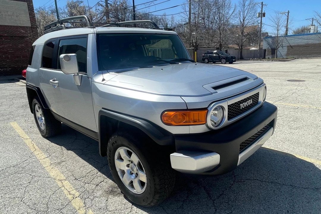 2007 Toyota FJ Cruiser - Image 25 of 31