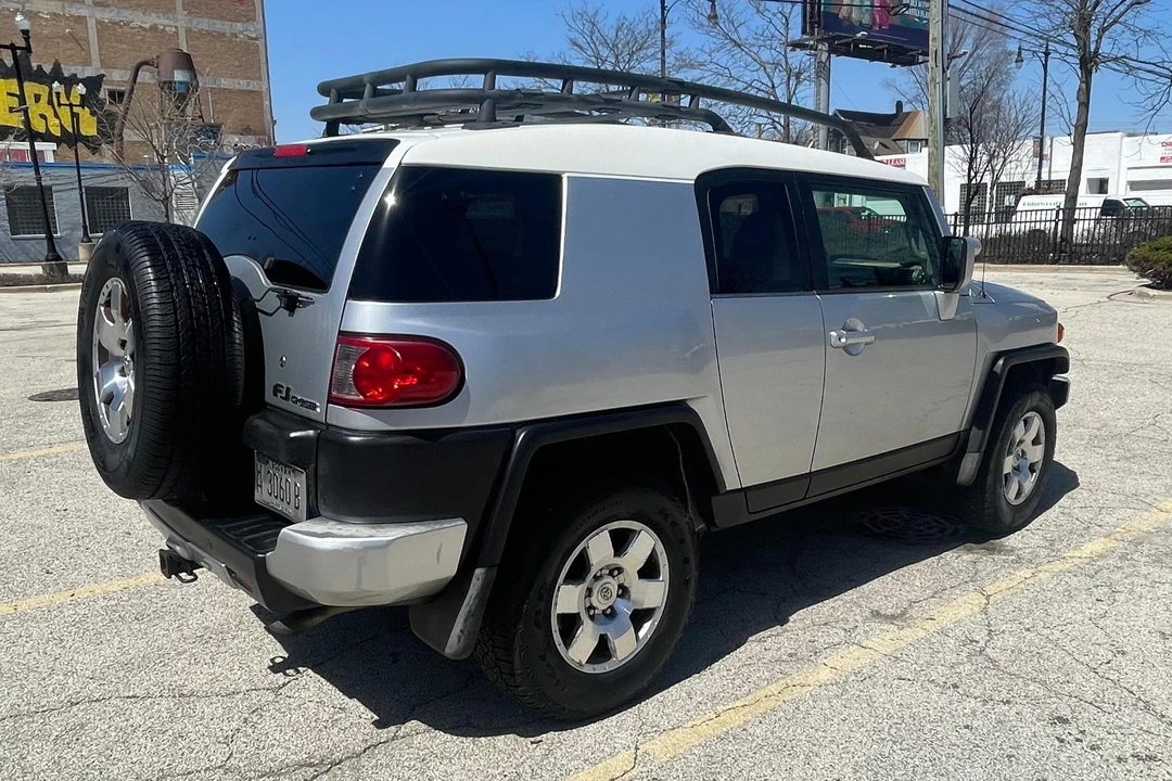 2007 Toyota FJ Cruiser - Image 15 of 31
