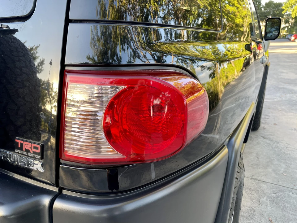 2007 Toyota FJ Cruiser - Image 23 of 31