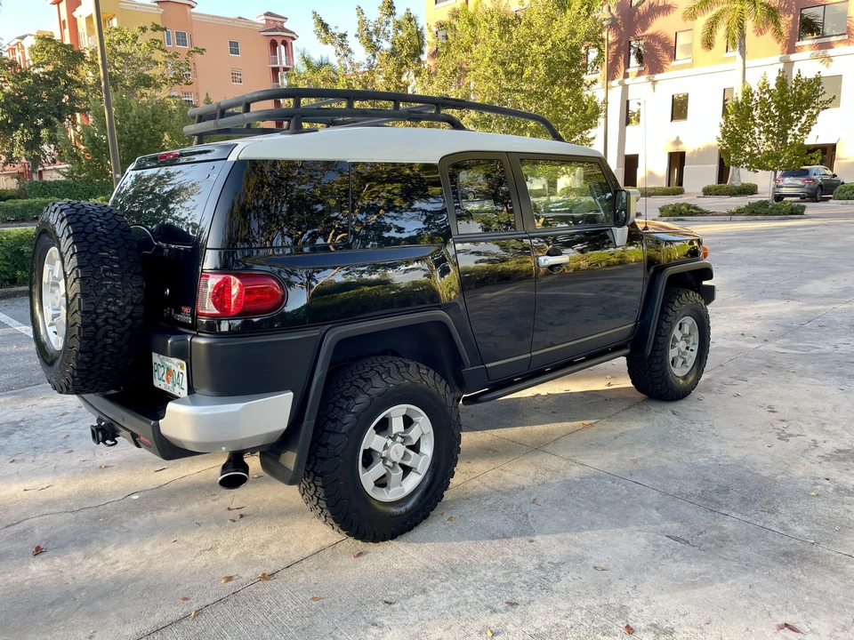 2007 Toyota FJ Cruiser - Image 12 of 31